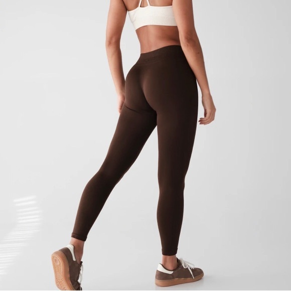 Elegant Chocolate Brown Women's Leggings - Picture 2 of 4